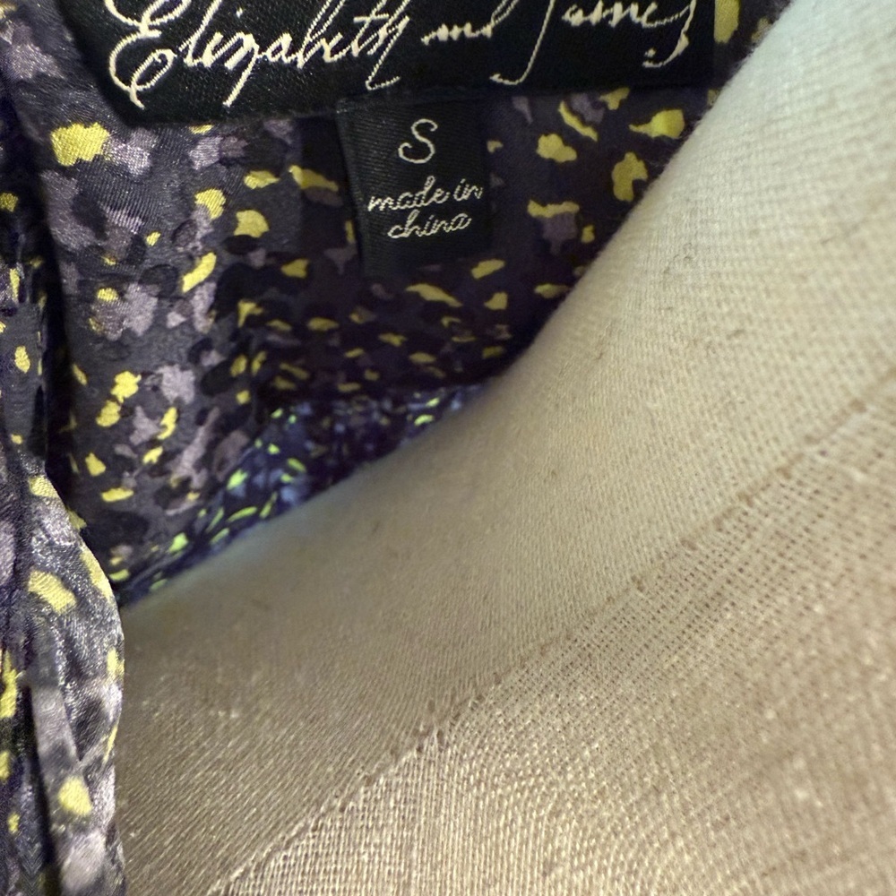 ELIZABETH & JAMES Silk Blouse - Picture 3 of 4